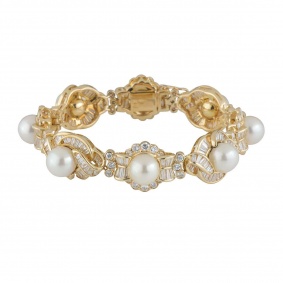 Yellow Gold Pearl & Diamond Bracelet Yellow Gold Pearl & Diamond Bracelet